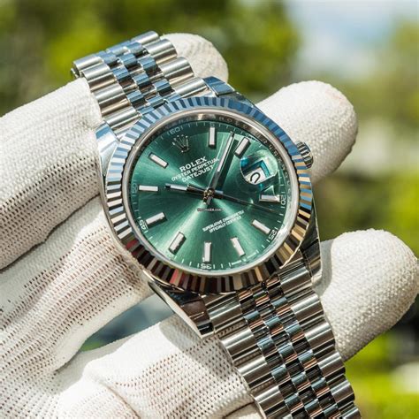 rolex datejust 41mm green dial